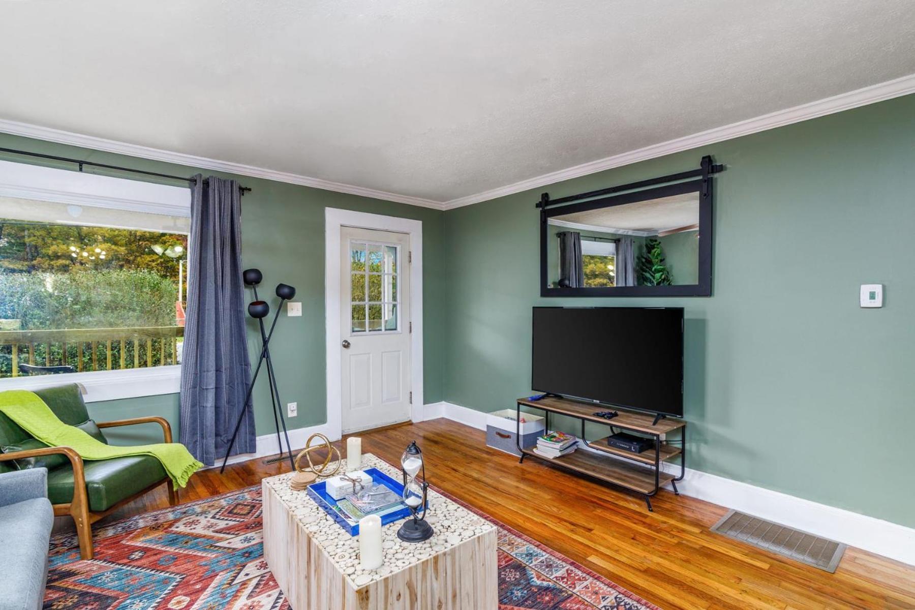 New River Gorge Cottage W Hot Tub, Fire Pit, Grill Oak Hill Eksteriør billede